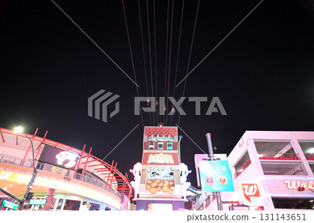 Zipline starting from the starting line Zipline starting from the starting line 131143651