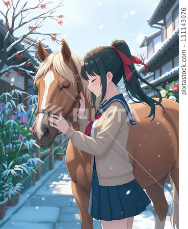 一名綁著馬尾的高中女生用額頭碰了一匹馬 一名綁著馬尾的高中女生用額頭碰了一匹馬 131143976