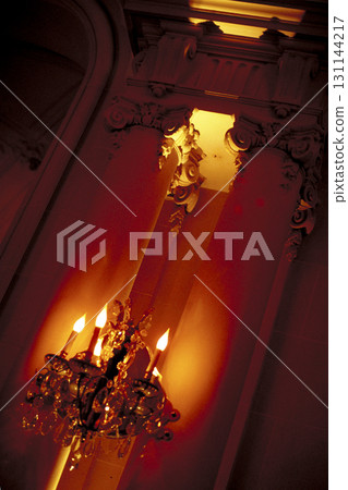 A slightly old Paris streetscape A long-established hotel Candle-shaped lights installed on the wall 131144217