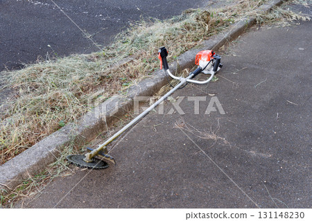mowing image 131148230