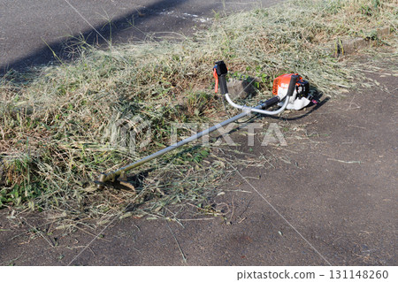 mowing image 131148260
