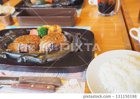 Shizuoka's specialty, Sawayaka's fist-sized hamburger steak Shizuoka's specialty, Sawayaka's fist-sized hamburger steak 131150198