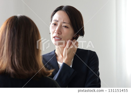 Business image discussion 131151455