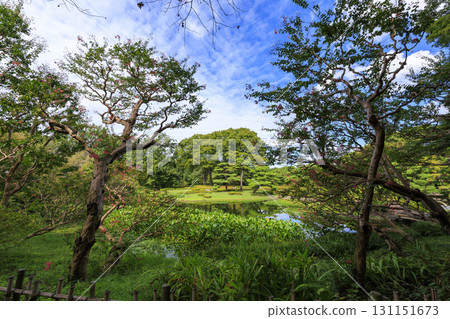 從皇居東御苑眺望大手町的建築 131151673