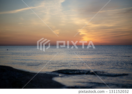 beautiful seascape with bright horizon beautiful seascape with bright horizon 131152032