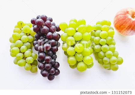 Three types of grapes from Nagano Prefecture Three types of grapes from Nagano Prefecture 131152073