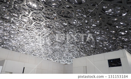 Louvre Abu Dhabi 131153184