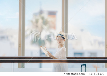 婦女去旅行 131154372