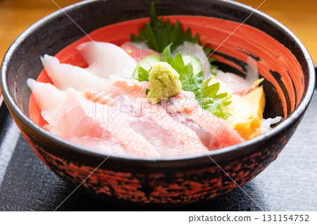 Delicious three-color golden-eyed snapper rice bowl Delicious three-color golden-eyed snapper rice bowl 131154752
