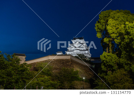Himeji Castle at night - the fantastic scenery of this World Heritage Site Himeji Castle at night - the fantastic scenery of this World Heritage Site 131154770