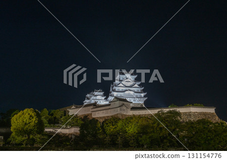 Himeji Castle at night - the fantastic scenery of this World Heritage Site Himeji Castle at night - the fantastic scenery of this World Heritage Site 131154776