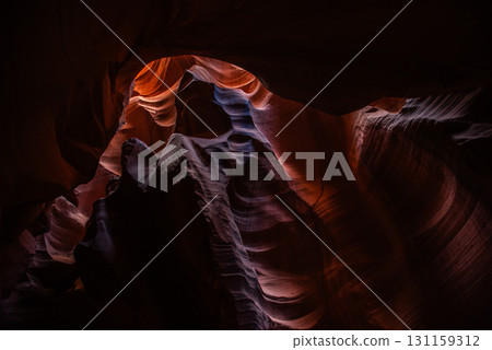 羚羊峽谷-地球雕刻的藝術 羚羊峽谷-地球雕刻的藝術 131159312