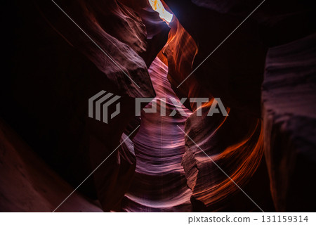 羚羊峽谷-地球雕刻的藝術 羚羊峽谷-地球雕刻的藝術 131159314