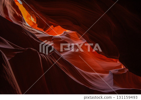 羚羊峽谷-地球雕刻的藝術 羚羊峽谷-地球雕刻的藝術 131159493