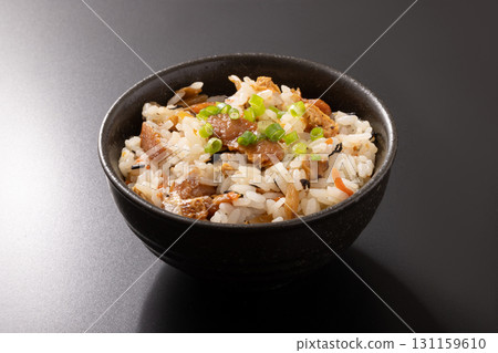 黑喉鱸魚混合米飯 131159610