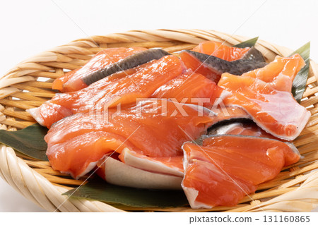 【北海道】秋季鮭魚片 131160865