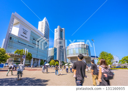日本橫濱城市景觀：櫻木町車站前廣場、橫濱地標塔、Air Cabin 櫻木町車站景觀 131160935