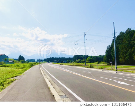 Feel the wind as you head towards the mountain shadows 131166475