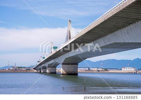 「閃爍揖斐川大橋」伊勢灣高速公路（三重縣桑名市） 131168885