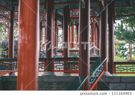 [Chinese Garden Enchoen] Corridor of a historic Chinese building 131169965