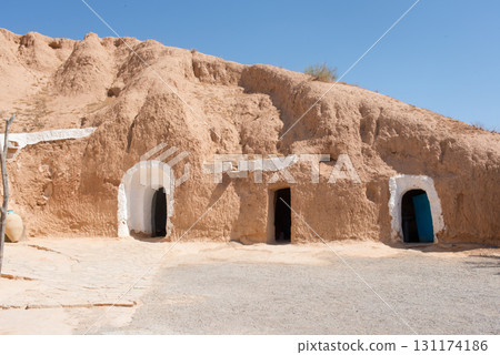 Facade of troglodyte homes in Matmata, Tunisia 131174186