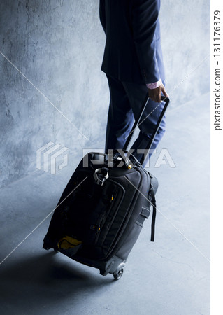 Male drawing suitcase 131176379