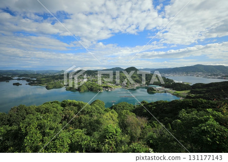 從天海峰眺望九十九島（日本長崎縣佐世保市） 131177143