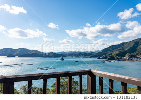 從三重縣南伊勢町親子橋至阿蘇浦的休息區欣賞秋天的九重灣 131182133