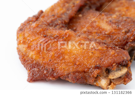 Close-up of deep-fried chicken wings 131182366