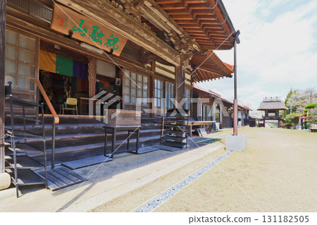 Zuishoan main hall of the Soto Zen temple in Ube City, Yamaguchi Prefecture 131182505