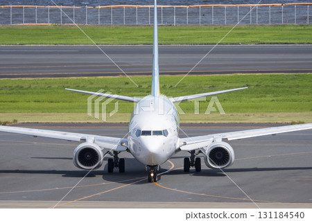 Scenery of Haneda Airport, airplane taxiing, Ota Ward, Tokyo Scenery of Haneda Airport, airplane taxiing, Ota Ward, Tokyo 131184540