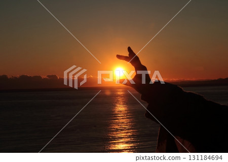 Toward the setting sun 131184694
