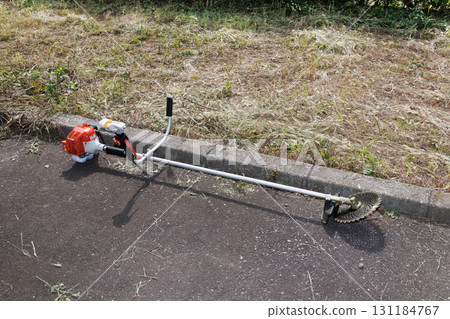 mowing image 131184767