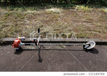 mowing image 131184769