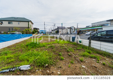 Vacant lot scenery 131185028