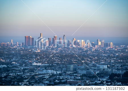 Night view from Griffith Observatory in Hollywood, USA Night view from Griffith Observatory in Hollywood, USA 131187302