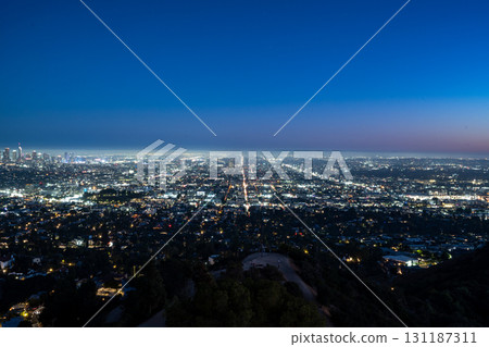 美國好萊塢格里菲斯天文台的夜景 美國好萊塢格里菲斯天文台的夜景 131187311