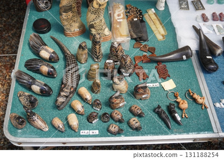 "Antiques and Flea Market 15" "Antiques and Flea Market 15" 131188254