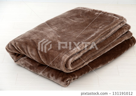 brown blanket 131191012