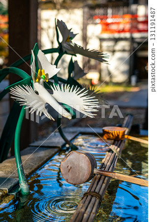 [Tokyo] Kuhonbutsu Joshinji Temple: A Beautiful Chozuya in the Shape of a Hagoromo Flower 131191487