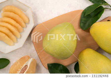 pomelo mid-autumn festival bundan background pomelo Moon Festival ユズ ゆず ぶんたん 15 nights 131192448