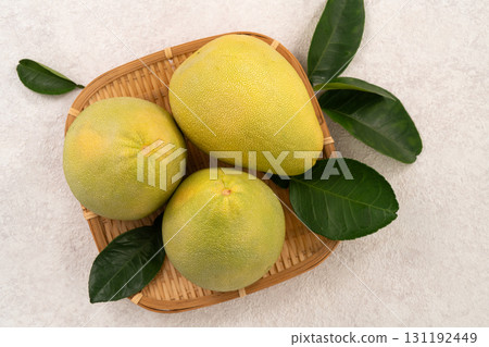 pomelo mid-autumn festival bundan background pomelo Moon Festival ユズ ゆず ぶんたん 15 nights 131192449