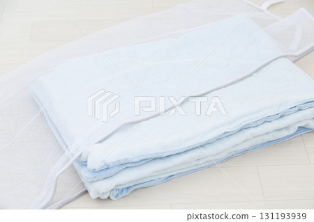 Summer futon coverlet and laundry net Summer futon coverlet and laundry net 131193939
