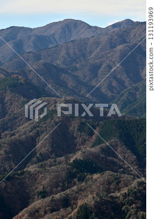 View from the observation deck at the summit of Mount Takatori in Tanzawa, one of Japan's 100 most famous mountains 131193969
