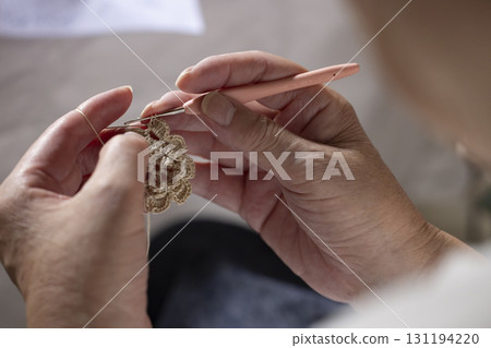 媽媽的手編織花邊 媽媽的手編織花邊 131194220