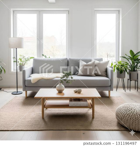 客廳裡的白色沙發 客廳裡的白色沙發 131196497