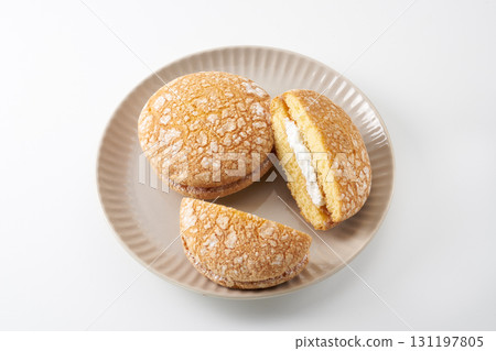 Busse: An image of French pastry 131197805