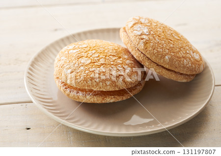 Busse: An image of French pastry 131197807