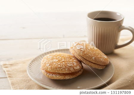 Busse: An image of French pastry 131197809