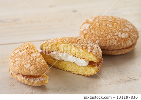 Busse: An image of French pastry 131197830